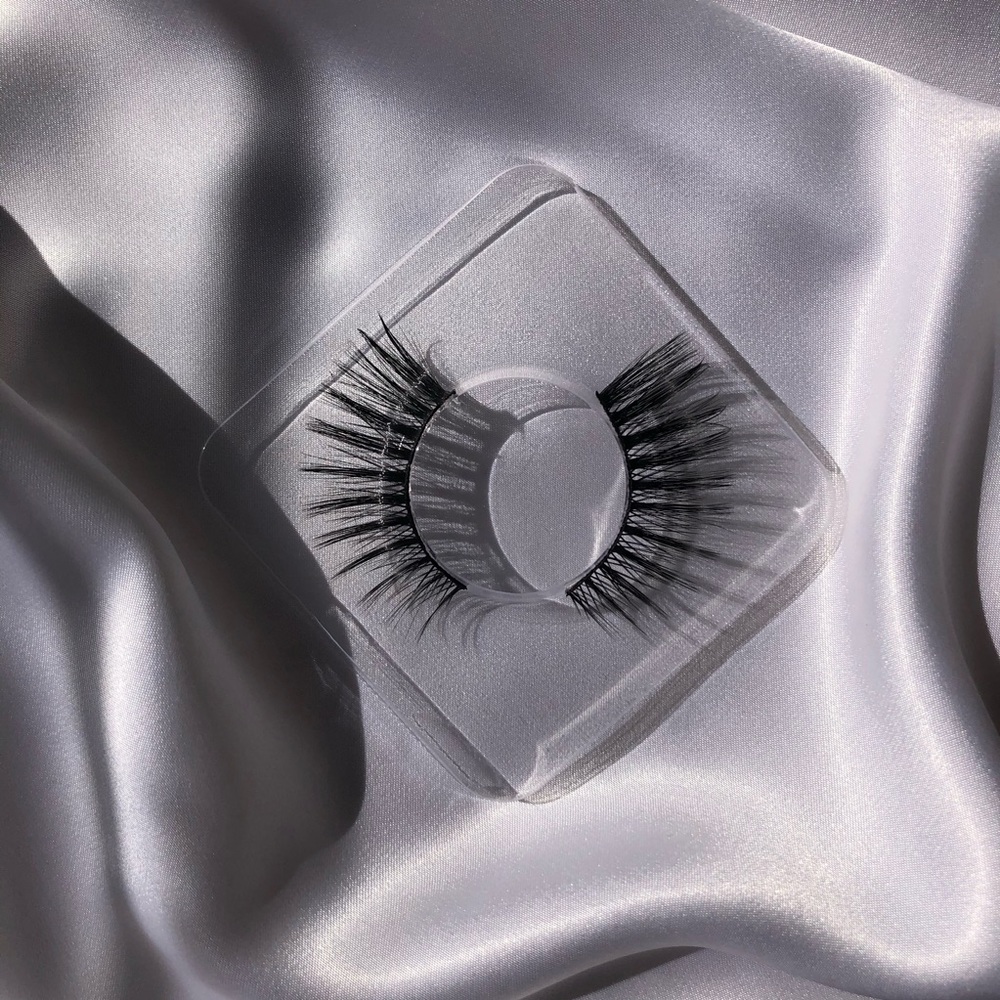 Eyelashes - Picture 7 of 7